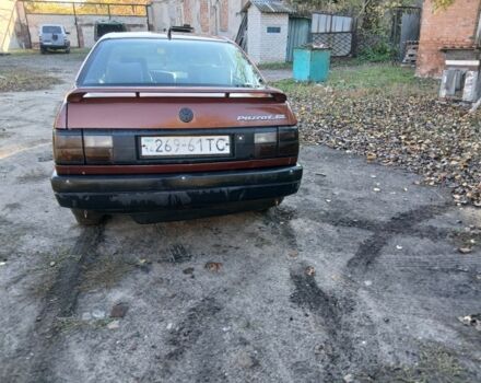 Коричневый Фольксваген Пассат, объемом двигателя 1.8 л и пробегом 300 тыс. км за 953 $, фото 3 на Automoto.ua