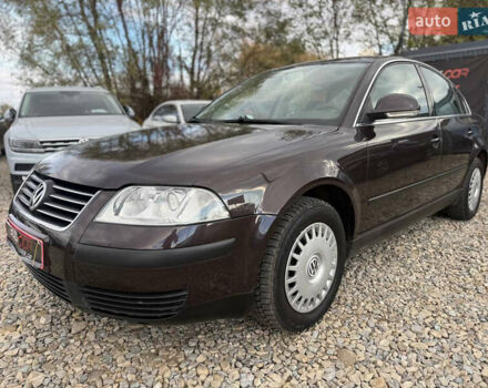 Фольксваген Пассат 2004 в Коломые на Automoto.ua Коричневый Фольксваген Пассат, объемом двигателя 1.6 л и пробегом 138 тыс. км за 5999 $, фото 4 на Automoto.ua