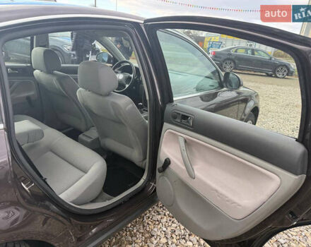 Фольксваген Пассат 2004 в Коломые на Automoto.ua Коричневый Фольксваген Пассат, объемом двигателя 1.6 л и пробегом 138 тыс. км за 5999 $, фото 22 на Automoto.ua