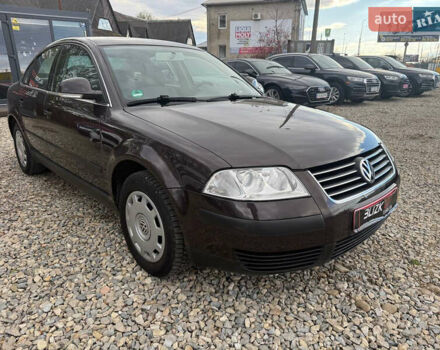 Фольксваген Пассат 2004 в Коломые на Automoto.ua Коричневый Фольксваген Пассат, объемом двигателя 1.6 л и пробегом 138 тыс. км за 5999 $, фото 1 на Automoto.ua