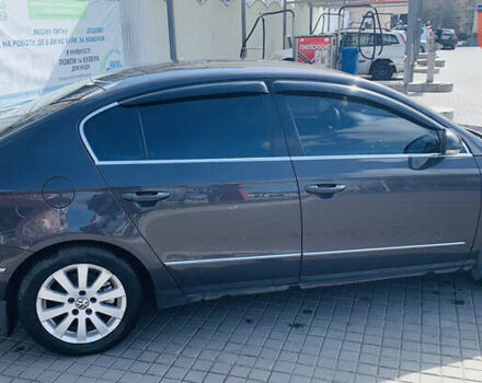 Коричневый Фольксваген Пассат, объемом двигателя 1.6 л и пробегом 180 тыс. км за 5900 $, фото 10 на Automoto.ua