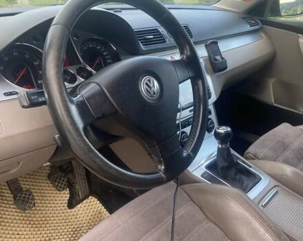 Коричневый Фольксваген Пассат, объемом двигателя 1.98 л и пробегом 240 тыс. км за 6100 $, фото 8 на Automoto.ua