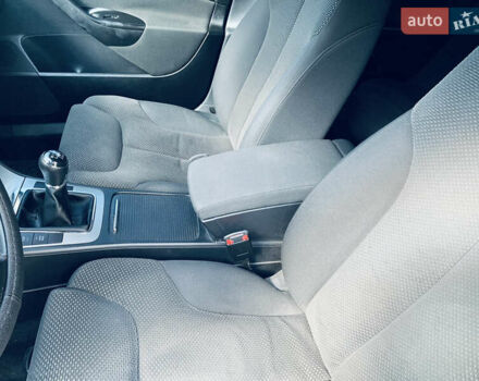 Коричневый Фольксваген Пассат, объемом двигателя 1.6 л и пробегом 180 тыс. км за 5900 $, фото 18 на Automoto.ua