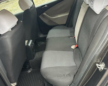 Коричневий Фольксваген Пассат, об'ємом двигуна 1.6 л та пробігом 328 тис. км за 5300 $, фото 7 на Automoto.ua