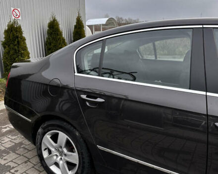 Коричневый Фольксваген Пассат, объемом двигателя 1.6 л и пробегом 208 тыс. км за 5800 $, фото 3 на Automoto.ua