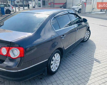 Коричневый Фольксваген Пассат, объемом двигателя 1.6 л и пробегом 180 тыс. км за 5900 $, фото 11 на Automoto.ua