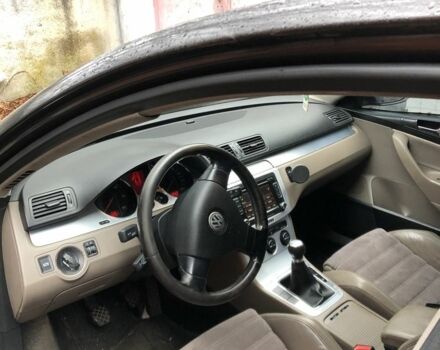 Коричневый Фольксваген Пассат, объемом двигателя 1.9 л и пробегом 196 тыс. км за 5200 $, фото 5 на Automoto.ua