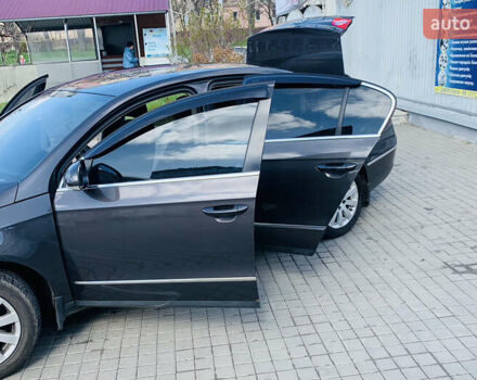 Коричневый Фольксваген Пассат, объемом двигателя 1.6 л и пробегом 180 тыс. км за 5900 $, фото 2 на Automoto.ua