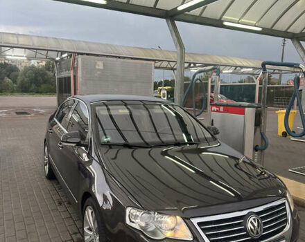 Коричневий Фольксваген Пассат, об'ємом двигуна 1.97 л та пробігом 227 тис. км за 7990 $, фото 2 на Automoto.ua