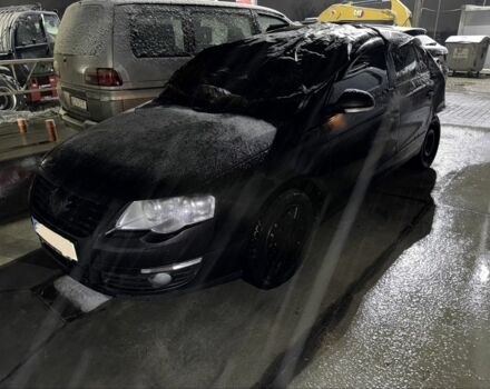 Коричневый Фольксваген Пассат, объемом двигателя 2 л и пробегом 320 тыс. км за 2000 $, фото 1 на Automoto.ua