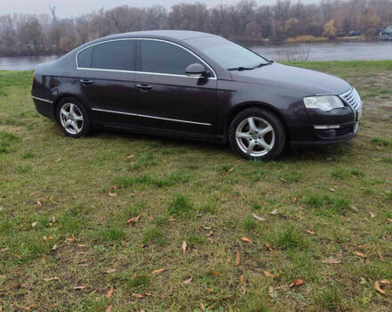 Коричневый Фольксваген Пассат, объемом двигателя 1.6 л и пробегом 350 тыс. км за 5800 $, фото 5 на Automoto.ua