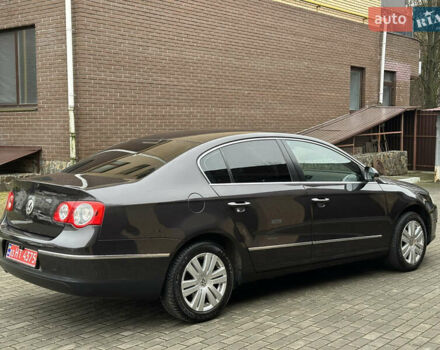 Коричневий Фольксваген Пассат, об'ємом двигуна 1.6 л та пробігом 270 тис. км за 6200 $, фото 8 на Automoto.ua