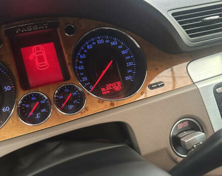 Коричневий Фольксваген Пассат, об'ємом двигуна 1.97 л та пробігом 227 тис. км за 7990 $, фото 15 на Automoto.ua