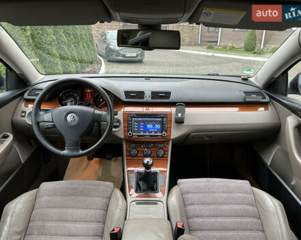 Коричневий Фольксваген Пассат, об'ємом двигуна 1.6 л та пробігом 270 тис. км за 6200 $, фото 26 на Automoto.ua