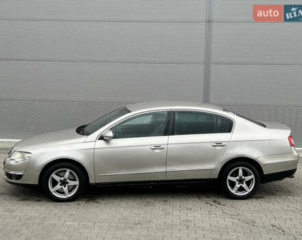 Коричневый Фольксваген Пассат, объемом двигателя 2 л и пробегом 334 тыс. км за 4900 $, фото 1 на Automoto.ua