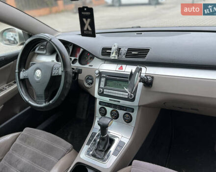 Коричневый Фольксваген Пассат, объемом двигателя 2 л и пробегом 334 тыс. км за 4900 $, фото 13 на Automoto.ua