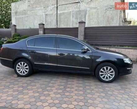 Коричневый Фольксваген Пассат, объемом двигателя 1.98 л и пробегом 146 тыс. км за 7500 $, фото 2 на Automoto.ua