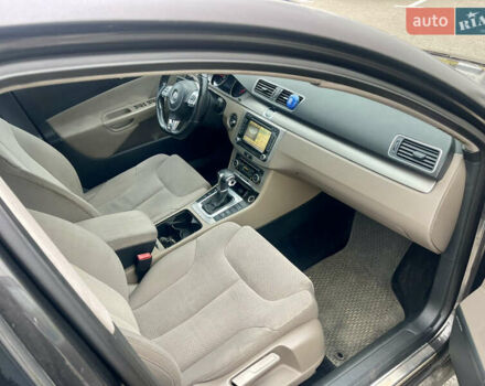 Коричневый Фольксваген Пассат, объемом двигателя 1.97 л и пробегом 199 тыс. км за 6200 $, фото 20 на Automoto.ua