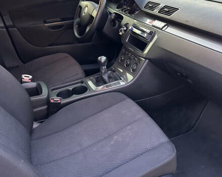 Коричневый Фольксваген Пассат, объемом двигателя 1.8 л и пробегом 80 тыс. км за 10000 $, фото 11 на Automoto.ua