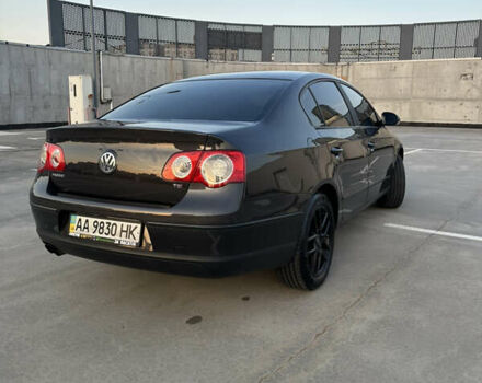 Коричневый Фольксваген Пассат, объемом двигателя 1.8 л и пробегом 80 тыс. км за 10000 $, фото 3 на Automoto.ua