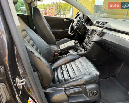 Коричневый Фольксваген Пассат, объемом двигателя 1.97 л и пробегом 394 тыс. км за 8500 $, фото 3 на Automoto.ua