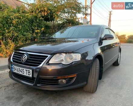 Коричневый Фольксваген Пассат, объемом двигателя 1.8 л и пробегом 179 тыс. км за 7000 $, фото 6 на Automoto.ua