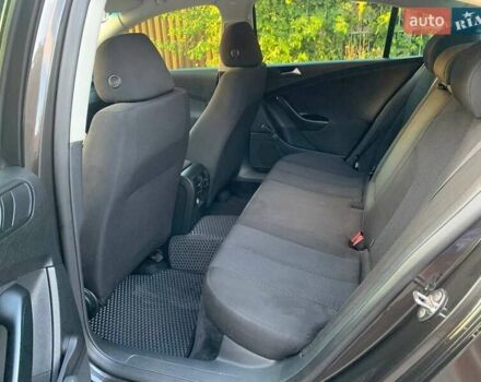 Коричневый Фольксваген Пассат, объемом двигателя 1.8 л и пробегом 179 тыс. км за 7000 $, фото 26 на Automoto.ua