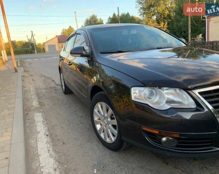 Коричневый Фольксваген Пассат, объемом двигателя 1.8 л и пробегом 179 тыс. км за 7000 $, фото 4 на Automoto.ua