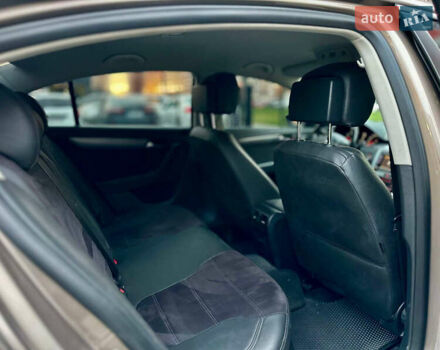 Фольксваген Пассат 2011 в Киеве на Automoto.ua Коричневый Фольксваген Пассат, объемом двигателя 1.8 л и пробегом 188 тыс. км за 8400 $, фото 35 на Automoto.ua