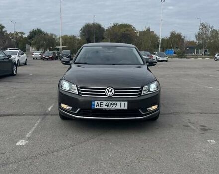 Коричневий Фольксваген Пассат, об'ємом двигуна 1.8 л та пробігом 211 тис. км за 11000 $, фото 1 на Automoto.ua