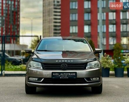 Фольксваген Пассат 2011 в Киеве на Automoto.ua Коричневый Фольксваген Пассат, объемом двигателя 1.8 л и пробегом 188 тыс. км за 8400 $, фото 3 на Automoto.ua