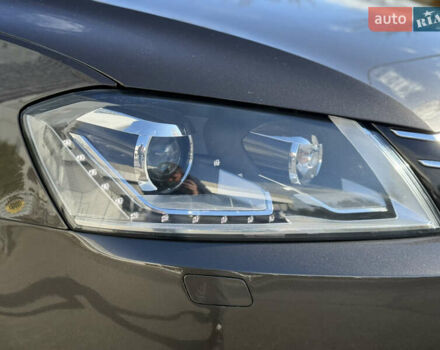 Коричневый Фольксваген Пассат, объемом двигателя 1.8 л и пробегом 153 тыс. км за 11900 $, фото 13 на Automoto.ua