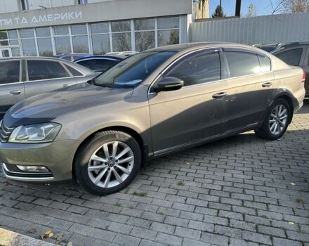 Коричневый Фольксваген Пассат, объемом двигателя 1.8 л и пробегом 230 тыс. км за 8700 $, фото 2 на Automoto.ua