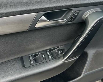 Коричневий Фольксваген Пассат, об'ємом двигуна 1.8 л та пробігом 211 тис. км за 11000 $, фото 13 на Automoto.ua