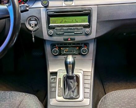 Коричневый Фольксваген Пассат, объемом двигателя 1.8 л и пробегом 182 тыс. км за 10800 $, фото 5 на Automoto.ua