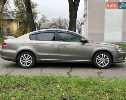 Коричневый Фольксваген Пассат, объемом двигателя 1.39 л и пробегом 185 тыс. км за 7500 $, фото 4 на Automoto.ua