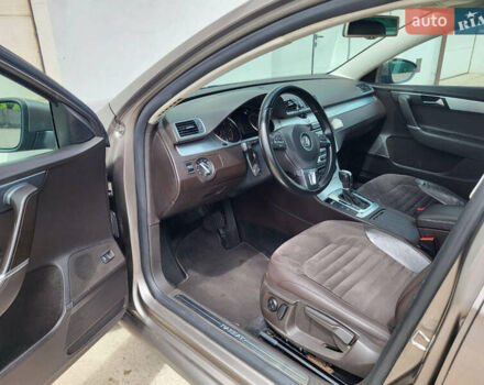 Коричневий Фольксваген Пассат, об'ємом двигуна 1.97 л та пробігом 301 тис. км за 9999 $, фото 7 на Automoto.ua