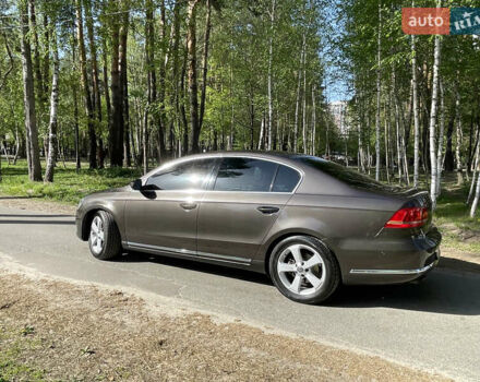 Коричневый Фольксваген Пассат, объемом двигателя 1.97 л и пробегом 187 тыс. км за 14100 $, фото 10 на Automoto.ua