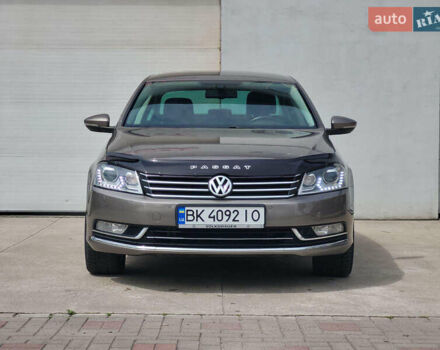 Коричневий Фольксваген Пассат, об'ємом двигуна 1.97 л та пробігом 301 тис. км за 9999 $, фото 1 на Automoto.ua