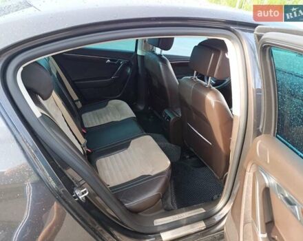 Коричневый Фольксваген Пассат, объемом двигателя 1.8 л и пробегом 225 тыс. км за 9500 $, фото 8 на Automoto.ua