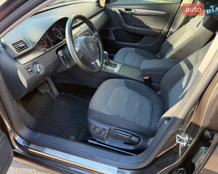 Коричневый Фольксваген Пассат, объемом двигателя 1.8 л и пробегом 155 тыс. км за 12000 $, фото 3 на Automoto.ua