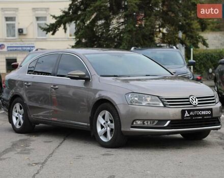 Коричневый Фольксваген Пассат, объемом двигателя 1.8 л и пробегом 185 тыс. км за 11500 $, фото 1 на Automoto.ua