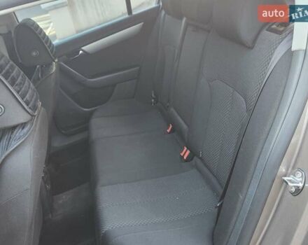 Коричневый Фольксваген Пассат, объемом двигателя 1.39 л и пробегом 185 тыс. км за 7500 $, фото 11 на Automoto.ua