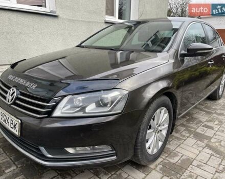 Коричневый Фольксваген Пассат, объемом двигателя 1.8 л и пробегом 275 тыс. км за 7950 $, фото 19 на Automoto.ua