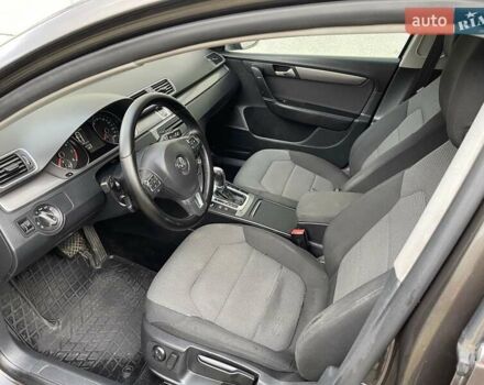 Коричневый Фольксваген Пассат, объемом двигателя 1.8 л и пробегом 275 тыс. км за 7950 $, фото 22 на Automoto.ua