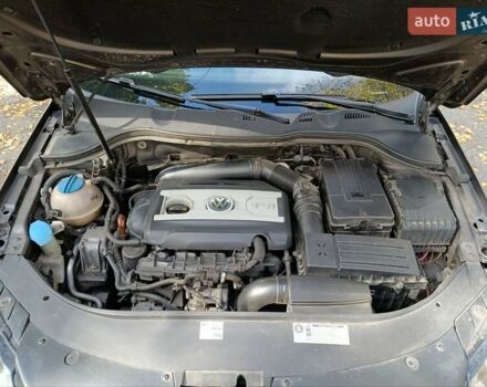 Коричневый Фольксваген Пассат, объемом двигателя 1.8 л и пробегом 247 тыс. км за 13500 $, фото 13 на Automoto.ua