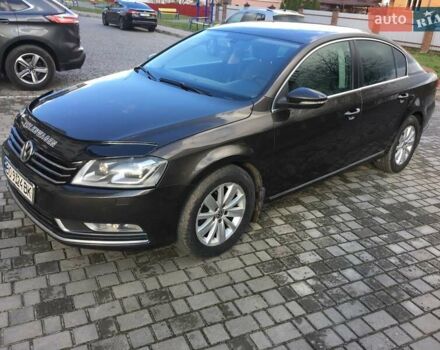 Коричневый Фольксваген Пассат, объемом двигателя 1.8 л и пробегом 275 тыс. км за 7950 $, фото 15 на Automoto.ua