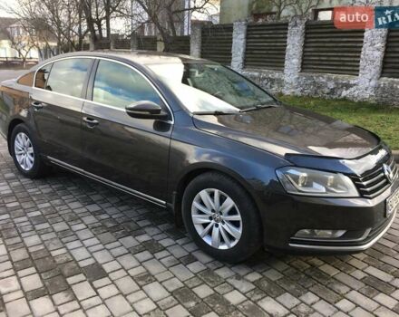 Коричневый Фольксваген Пассат, объемом двигателя 1.8 л и пробегом 275 тыс. км за 7950 $, фото 11 на Automoto.ua