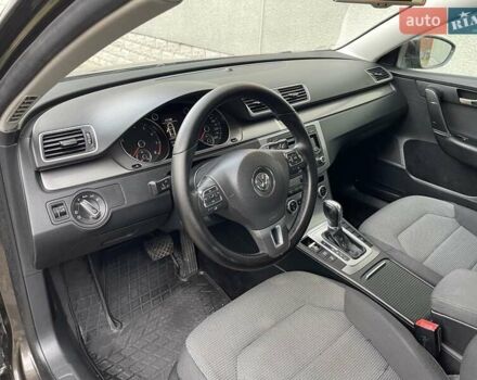 Коричневый Фольксваген Пассат, объемом двигателя 1.8 л и пробегом 275 тыс. км за 7950 $, фото 25 на Automoto.ua