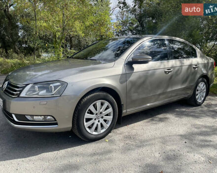 Коричневый Фольксваген Пассат, объемом двигателя 1.8 л и пробегом 257 тыс. км за 11300 $, фото 2 на Automoto.ua